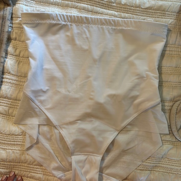 Honeylove Intimates & Sleepwear Honeylove Super Power Brief Poshmark